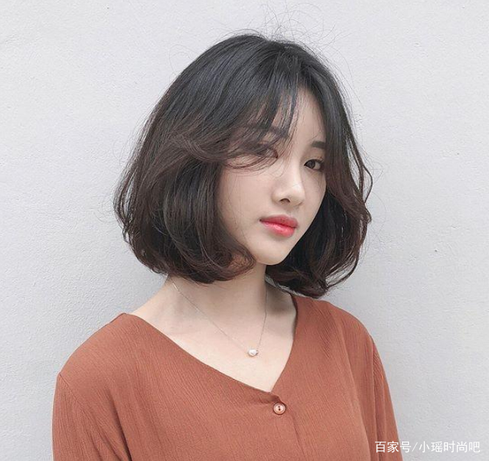 2019最显脸瘦的5款“内扣卷”短发，换上的人都变美了！